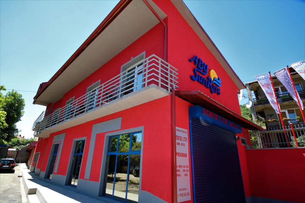 Hotel Aby Sunrise Orşova Esterno foto