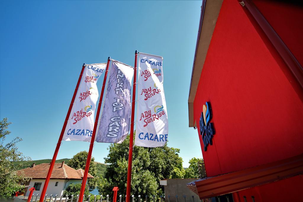 Hotel Aby Sunrise Orşova Esterno foto