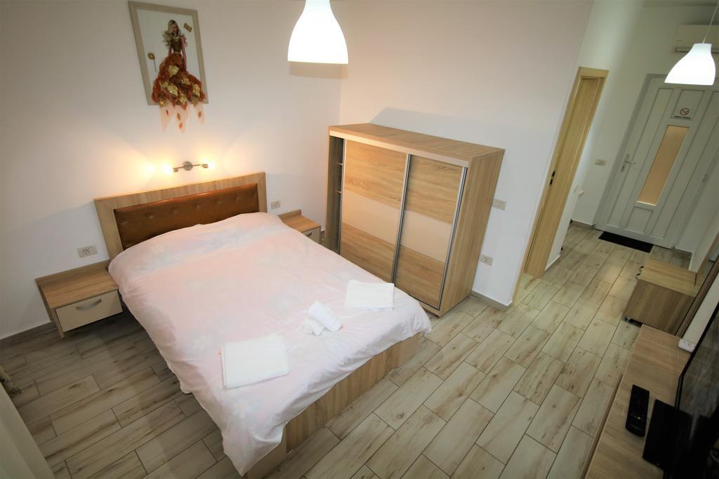 Hotel Aby Sunrise Orşova Esterno foto