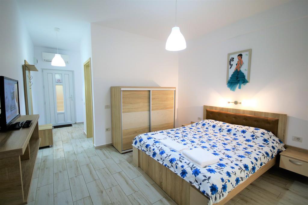 Hotel Aby Sunrise Orşova Esterno foto